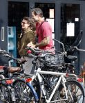 Amsterdam 29 mei 2026
Arie Boomsma en zijn vrouw Romy Boomsma samen op terras bij de coffee company in Amsterdam zuid
