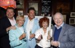 Laren 13 mei 2026
Imca Marina viert haar 85e verjaardag bij het bonte Paard in Laren . Bart Peeters Ria Valk Gerard Joling Imca Marina en Ronnie Tober 