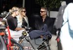 Amsterdam 29 mei 2026
Chantal janzen met haar man Marcel Geeratz op terras .