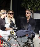 Amsterdam 29 mei 2026
Chantal janzen met haar man Marcel Geeratz op terras .