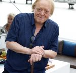 Loosdrecht 29 mei 2026
Eddy Ouwens viert zijn 80e verjaardag met een boottocht en een borrel bij Lakeside cafe .
