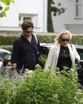 Noordwijk 5 juli 2026
Eva Jinek en haar man Dexter v d Voorn gaan met hun kinderen op bezoek bij vrienden in Noordwijk 