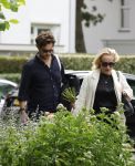 Noordwijk 5 juli 2026
Eva Jinek en haar man Dexter v d Voorn gaan met hun kinderen op bezoek bij vrienden in Noordwijk 