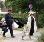 Noordwijk 5 juli 2026
Eva Jinek en haar man Dexter v d Voorn gaan met hun kinderen op bezoek bij vrienden in Noordwijk 