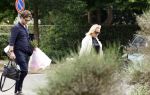 Noordwijk 5 juli 2026
Eva Jinek en haar man Dexter v d Voorn gaan met hun kinderen op bezoek bij vrienden in Noordwijk 