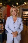 Den Haag 10 juli 2026
Boekpresentatie Estevana Polman bij boekenwinkel Paagman . Eva Jinek interviewt haar .