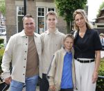 Laren 13 mei 2026
Imca Marina viert haar 85e verjaardag bij het bonte Paard in Laren . De zoon van Imca Marina Floris Oud kwam met zijn vrouw en kinderen 