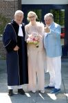 Blaricum / Amstelveen 28 mei 2026
Oger Lusink en zijn vrouw Ellen trouwen in het gemeentehuis van Blaricum en daarna hebben ze een lunch bij restaurant Aan de Poel . Guido Maas trouwde het echtpaar