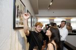 Amsterdam 11 juli 2026
Vandaag was het 25 jaar geleden dat Herman Brood zelf moord pleegde door van het Hilton Hotel af te springen .
Aanwezig Xandra Brood Holly Brood met partner Soy Kroon en Lola Brood met partner en 2 kinderen . Het vond Plaats in het Americain Hotel.