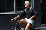 Amsterdam 28 juli 2026
Jaap Jongbloed op de fiets in Amsterdam zuid