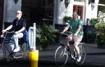Amsterdam 29 mei 2026
Joep Onderdelinden met partner Hans op de fiets in Amsterdam zuid .