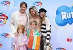 Amsterdam 31 mei 2026
Premiere Rutger Thomas en Paco 2 in Pathe Arena . Johnny de Mol kwam met zijn vrouw Anouk de Mol en hun kinderen Johnny jr Fender en Kiki 