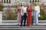 Den Haag 21 mei 2026
Fotouurtje met de koninklijke familie in de Hollandse tuin van Park Clingendael . Aanwezig Koning Willem Alexander Koningin Maxima Prinses Amalia Prinses Alexia en Prinses Ariane . 