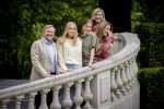 Den Haag 21 mei 2026
Fotouurtje met de koninklijke familie in de Hollandse tuin van Park Clingendael . Aanwezig Koning Willem Alexander Koningin Maxima Prinses Amalia Prinses Alexia en Prinses Ariane . 