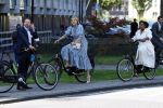 Amsterdam 9 juli 2027
Koningin Maxima op bezoek in de Bijlmer . Ze gaat ook met de fiets naar de andere locatie.