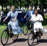 Amsterdam 9 juli 2027
Koningin Maxima op bezoek in de Bijlmer . Ze gaat ook met de fiets naar de andere locatie.
