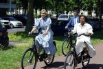 Amsterdam 9 juli 2027
Koningin Maxima op bezoek in de Bijlmer . Ze gaat ook met de fiets naar de andere locatie.