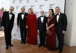 Amsterdam 2 juli 2026
Zijne Majesteit de Koning Willem Alexander en Hare Majesteit Koningin Maxima zijn aanwezig bij het gala van het Nationale Ballet ter ere van het afscheid van directeur Ted Brandsen. OOk burgemeester Femke Halsema en Commisaris v d Koningin Arthur v Dijk zijn aanwezig 