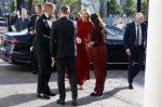 Amsterdam 2 juli 2026
Zijne Majesteit de Koning Willem Alexander en Hare Majesteit Koningin Maxima zijn aanwezig bij het gala van het Nationale Ballet ter ere van het afscheid van directeur Ted Brandsen. OOk burgemeester Femke Halsema en Commisaris v d Koningin Arthur v Dijk zijn aanwezig . Jessica Durlacher 
