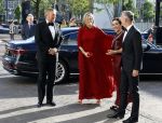 Amsterdam 2 juli 2026
Zijne Majesteit de Koning Willem Alexander en Hare Majesteit Koningin Maxima zijn aanwezig bij het gala van het Nationale Ballet ter ere van het afscheid van directeur Ted Brandsen. OOk burgemeester Femke Halsema en Commisaris v d Koningin Arthur v Dijk zijn aanwezig . Jessica Durlacher 