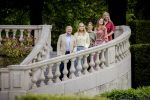 Den Haag 21 mei 2026
Fotouurtje met de koninklijke familie in de Hollandse tuin van Park Clingendael . Aanwezig Koning Willem Alexander Koningin Maxima Prinses Amalia Prinses Alexia en Prinses Ariane . 