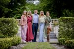 Den Haag 21 mei 2026
Fotouurtje met de koninklijke familie in de Hollandse tuin van Park Clingendael . Aanwezig Koning Willem Alexander Koningin Maxima Prinses Amalia Prinses Alexia en Prinses Ariane . 