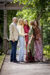 Den Haag 21 mei 2026
Fotouurtje met de koninklijke familie in de Hollandse tuin van Park Clingendael . Aanwezig Koning Willem Alexander Koningin Maxima Prinses Amalia Prinses Alexia en Prinses Ariane . 