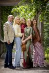 Den Haag 21 mei 2026
Fotouurtje met de koninklijke familie in de Hollandse tuin van Park Clingendael . Aanwezig Koning Willem Alexander Koningin Maxima Prinses Amalia Prinses Alexia en Prinses Ariane . 