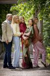 Den Haag 21 mei 2026
Fotouurtje met de koninklijke familie in de Hollandse tuin van Park Clingendael . Aanwezig Koning Willem Alexander Koningin Maxima Prinses Amalia Prinses Alexia en Prinses Ariane . 
