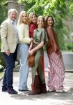 Den Haag 21 mei 2026
Fotouurtje met de koninklijke familie in de Hollandse tuin van Park Clingendael . Aanwezig Koning Willem Alexander Koningin Maxima Prinses Amalia Prinses Alexia en Prinses Ariane . 