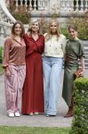 Den Haag 21 mei 2026
Fotouurtje met de koninklijke familie in de Hollandse tuin van Park Clingendael . Aanwezig Koning Willem Alexander Koningin Maxima Prinses Amalia Prinses Alexia en Prinses Ariane . 