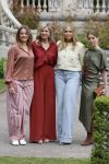 Den Haag 21 mei 2026
Fotouurtje met de koninklijke familie in de Hollandse tuin van Park Clingendael . Aanwezig Koning Willem Alexander Koningin Maxima Prinses Amalia Prinses Alexia en Prinses Ariane . 