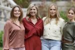 Den Haag 21 mei 2026
Fotouurtje met de koninklijke familie in de Hollandse tuin van Park Clingendael . Aanwezig Koning Willem Alexander Koningin Maxima Prinses Amalia Prinses Alexia en Prinses Ariane . 