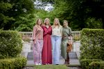 Den Haag 21 mei 2026
Fotouurtje met de koninklijke familie in de Hollandse tuin van Park Clingendael . Aanwezig Koning Willem Alexander Koningin Maxima Prinses Amalia Prinses Alexia en Prinses Ariane . 