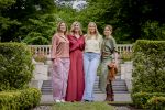 Den Haag 21 mei 2026
Fotouurtje met de koninklijke familie in de Hollandse tuin van Park Clingendael . Aanwezig Koning Willem Alexander Koningin Maxima Prinses Amalia Prinses Alexia en Prinses Ariane . 