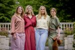 Den Haag 21 mei 2026
Fotouurtje met de koninklijke familie in de Hollandse tuin van Park Clingendael . Aanwezig Koning Willem Alexander Koningin Maxima Prinses Amalia Prinses Alexia en Prinses Ariane . 