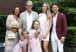 Blaricum / Amstelveen 28 mei 2026
Oger Lusink en zijn vrouw Ellen trouwen in het gemeentehuis van Blaricum en daarna hebben ze een lunch bij restaurant Aan de Poel . Leo v Vliet met vrouw Miriam Sophie v Vliet met dochters en Martijn Lusink 