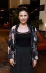 Amsterdam 11 juli 2026
Vandaag was het 25 jaar geleden dat Herman Brood zelf moord pleegde door van het Hilton Hotel af te springen .
Aanwezig Xandra Brood Holly Brood met partner Soy Kroon en Lola Brood met partner en 2 kinderen . Het vond Plaats in het Americain Hotel. Linda Hakeboom