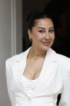 Amsterdam 18 mei 2026
Stephanie Tency in het Amstelhotel . Ze vertrekken daarna met aantal gasten met boot om half jaar van haar boek te vieren . Mahi Khalesi. 
