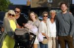 Aalsmeer 7 juli 2026
Mary Borsato viert haar 81 e verjaardag . oa aanwezig Marco Borsato Luca Borsato Sylvana Borsato met een goede vriendin en Jacky Omtzigt met zoontje.. Ze gingen eten bij restaurant Centennial .