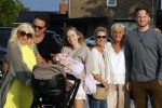 Aalsmeer 7 juli 2026
Mary Borsato viert haar 81 e verjaardag . oa aanwezig Marco Borsato Luca Borsato Sylvana Borsato met een goede vriendin en Jacky Omtzigt met zoontje.. Ze gingen eten bij restaurant Centennial .