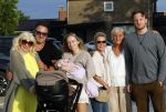 Aalsmeer 7 juli 2026
Mary Borsato viert haar 81 e verjaardag . oa aanwezig Marco Borsato Luca Borsato Sylvana Borsato met een goede vriendin en Jacky Omtzigt met zoontje.. Ze gingen eten bij restaurant Centennial .