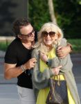 Aalsmeer 7 juli 2026
Mary Borsato viert haar 81 e verjaardag . oa aanwezig Marco Borsato Luca Borsato Sylvana Borsato met een goede vriendin en Jacky Omtzigt met zoontje.. Ze gingen eten bij restaurant Centennial .