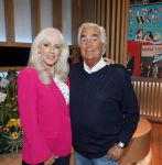 Hilversum 15 mei 2026
Marga Bult Rita v Rooij Margot v d Ven en Gemma v Eck van damesgroep Babe bij omroep Max op het mediapark . Marga Bult en partner Ludo Voeten 