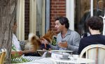 Amsterdam 27 juli 2026
Mark Baanders wordt in amsterdam zuid op straat en terras geinterviewd