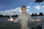Rotterdam 1 juli 2026
Presentatie de pianoman van Jeroen v d Boom . Gastoptredens zijn er van Mart Hoogkamer Glennis Grace Waylon Luuk v d Boom Kimberly Fransens en Sezina Kelsey