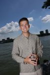 Rotterdam 1 juli 2026
Presentatie de pianoman van Jeroen v d Boom . Gastoptredens zijn er van Mart Hoogkamer Glennis Grace Waylon Luuk v d Boom Kimberly Fransens en Sezina Kelsey