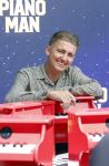 Rotterdam 1 juli 2026
Presentatie de pianoman van Jeroen v d Boom . Gastoptredens zijn er van Mart Hoogkamer Glennis Grace Waylon Luuk v d Boom Kimberly Fransens en Sezina Kelsey