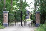 Noordwijkerhout 5 juli 2026
Het huis van de Meilandjes is klaar . Martien Erica en Maxime wonen in 1 grote villa die opgedeeld is in 2 huizen 