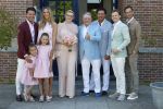 Blaricum / Amstelveen 28 mei 2026
Oger Lusink en zijn vrouw Ellen trouwen in het gemeentehuis van Blaricum en daarna hebben ze een lunch bij restaurant Aan de Poel . Sophie v Vliet met dochters en Martijn Lusink . Sander Lusink en 